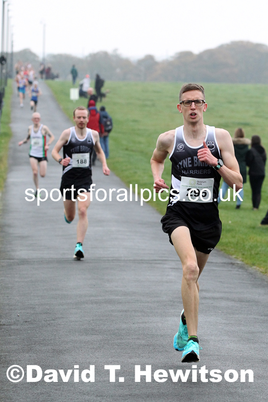 Senior Mens and Womens 2021 Heaton Memorial 10k Road Race, Town Moor, Newcastle. Photo: David T. Hewitson/Sports for All Pics
